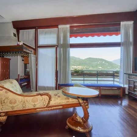 Villa Meridiana-luxury Lakeside Oasis On