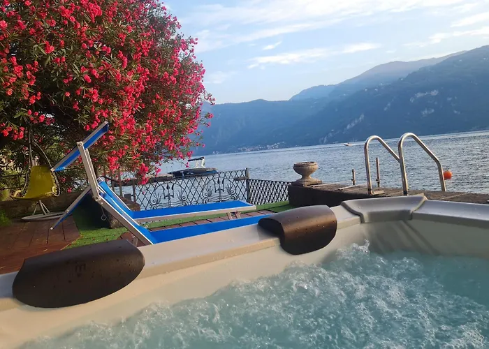 فيلة Meridiana-luxury Lakeside Oasis On