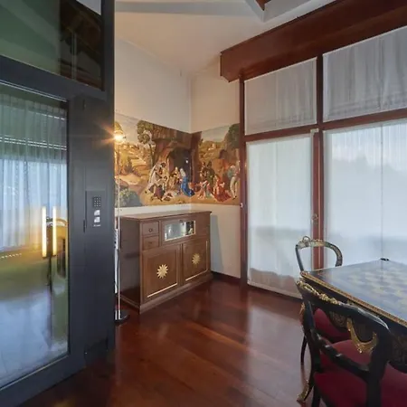 Meridiana-luxury Lakeside Oasis On