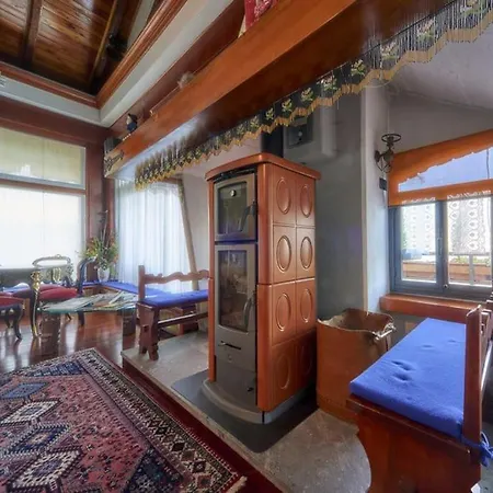 Meridiana-luxury Lakeside Oasis On 列尔纳
