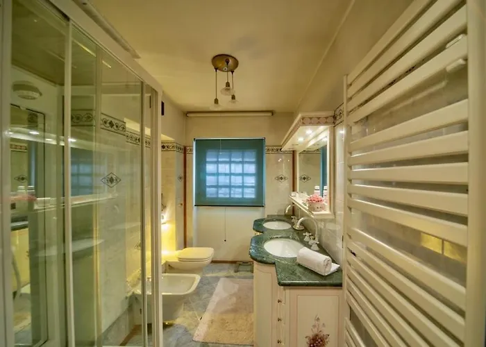 Villa Meridiana-luxury Lakeside Oasis On Lierna